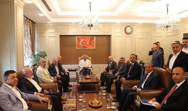 Bakan Özhaseki ve Başkan Büyükkılıç'tan Adıyaman Valisi'ne Ziyaret