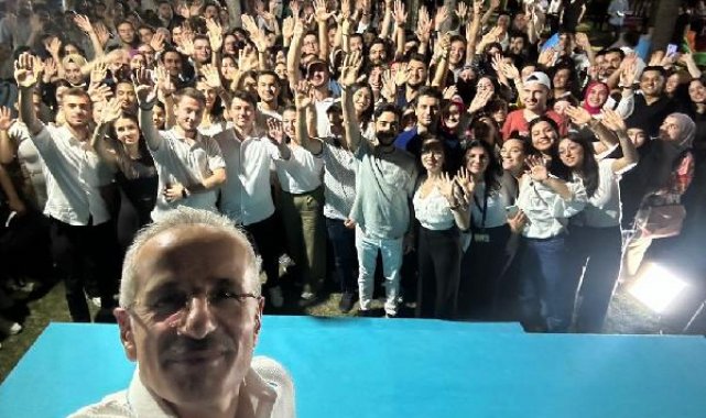 Bakan Uraloğlu, stajyer öğrencilerle buluştu