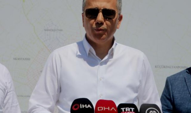 Bakan Yerlikaya: Yıkılması gereken ağır hasarlı yapı stokunun yüzde 49'u bitirildi