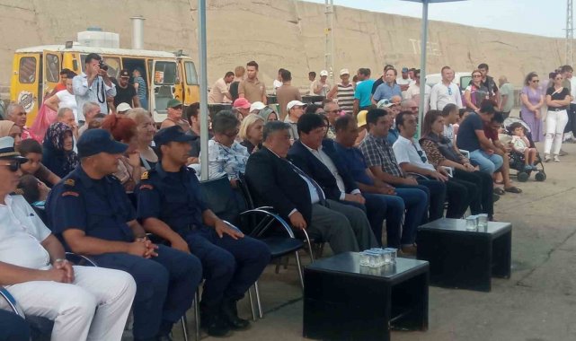 Balık sezonunun açılışı bedava balık ekmek ile kutlandı