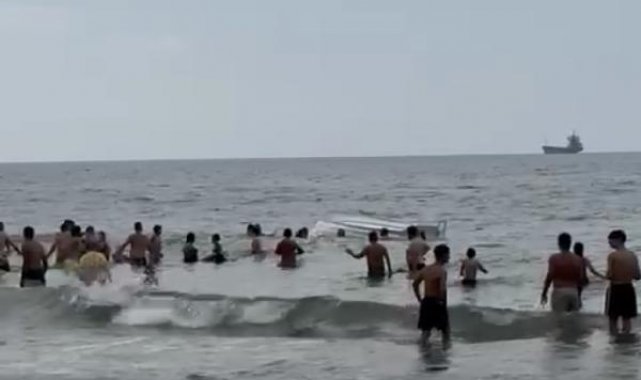 Bartın'da gezi teknesi alabora oldu; 6 kişilik aile kurtarıldı