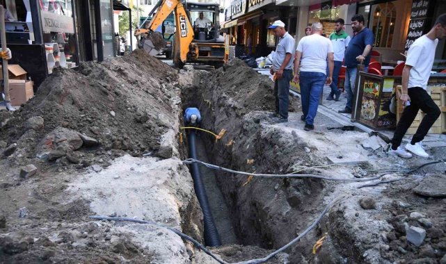 Başkan Başdeğirmen esnafın taleplerini yerine getiriyor