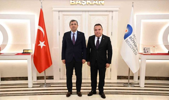 Başkan Böcek: "Valiliğimiz ile işbirliği halinde güzel hizmetler sunacağız"