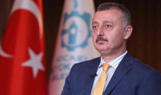 Başkan Büyükakın: "Şehre yerleştirdiğimiz 41 ivme ölçer cihazı ile yer hareketlerini anlık olarak kaydediyoruz"