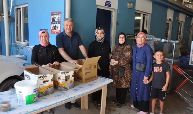 Başkan Elbi, Muharrem ayı için vatandaşlara aşure dağıttı