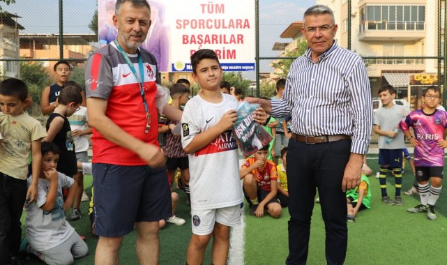 Başkan Güler'den, gençlere forma sürprizi