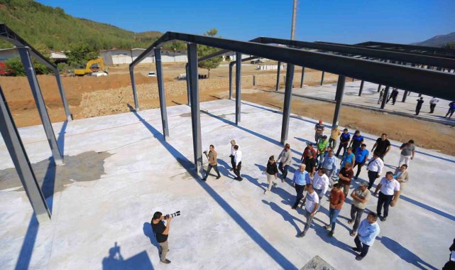 Başkan Gürün Karaçulha Hali'nde incelemelerde bulundu