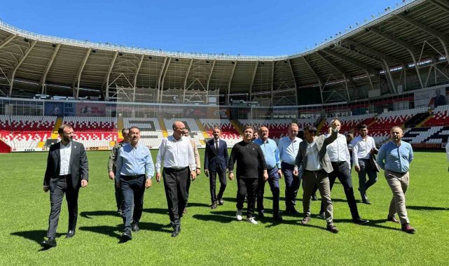 Başkan Önsay ve milletvekilleri Erzincan 13 Şubat Şehir Stadını inceledi