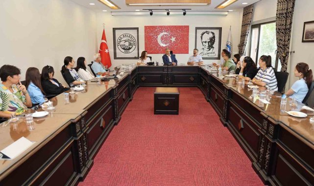 Başkan Yalçın: "Kariyerinizi tamamlayın, sıklıkla gelin"