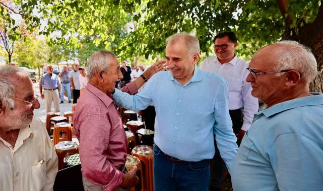 Başkan Zolan baba ocağında hemşehrileriyle kucaklaştı