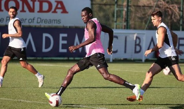 Beşiktaş, kondisyon ve taktik çalıştı