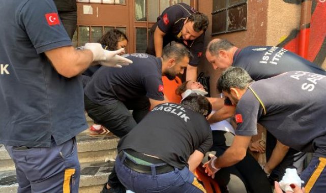 Beşiktaş'ta otomobil takla attı: 2 yaralı