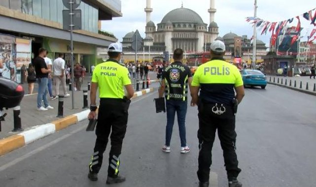 Beyoğlu'nda taksilere 'kısa mesafe ve taksimetre' denetimi