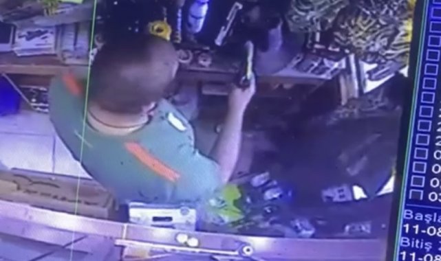 Biga'da av malzemeleri satan işyerinden kurusıkı tabanca çalan hırsız yakalandı