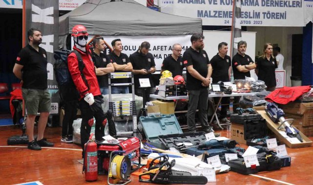 Bolu'da afetlere hazırlanan derneklere 5 milyon liralık malzeme desteği