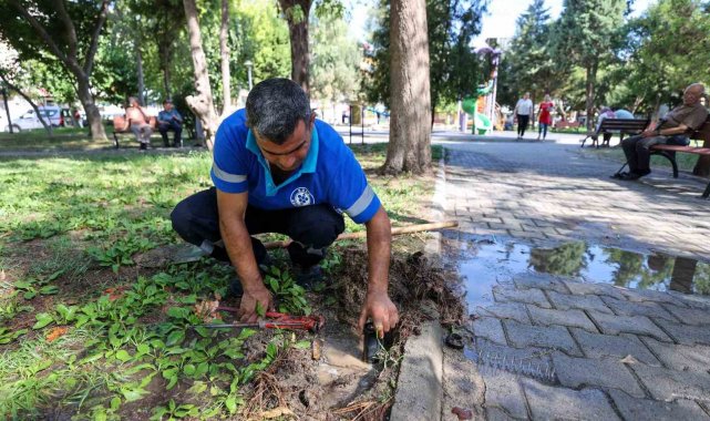 Buca'da çocuk park yakılmıştı, vandallar bu kez fıskiyeleri kırdı
