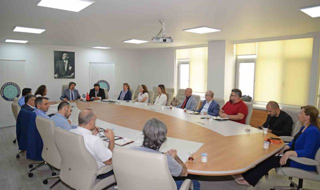 BUÜ'de yeni koordinatörlerle ilk toplantı yapıldı