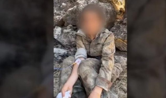Çatışmada ele geçirilen teröristin yaralarına Mehmetçik müdahale etti