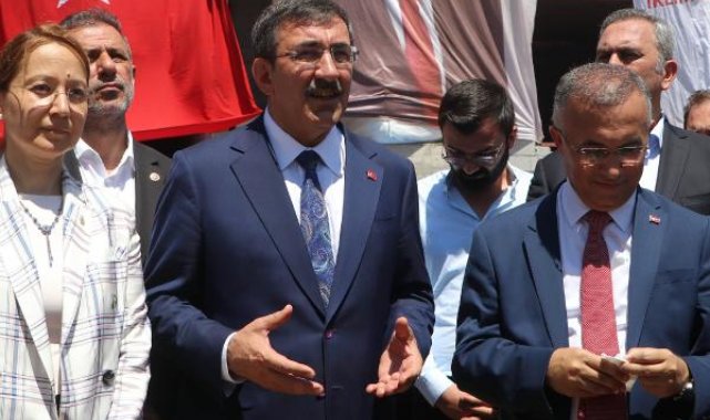 Cevdet Yılmaz: Bu yıl 1 trilyon lira kaynak deprem için harcanacak