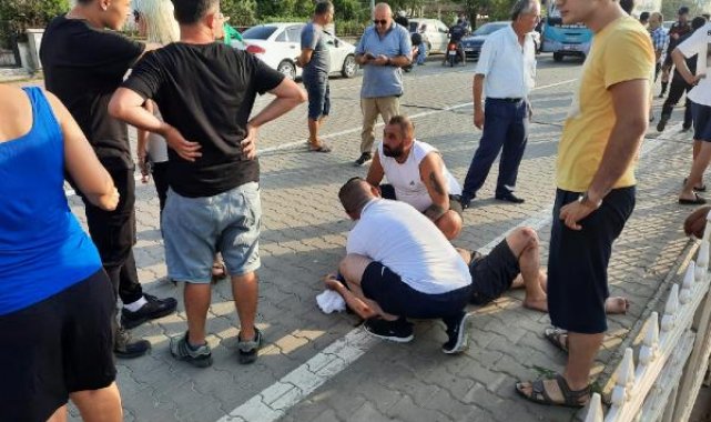 Cide'de otomobil ile motosiklet çarpıştı: 1 yaralı