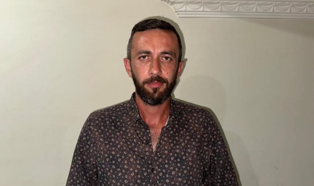Denizde hareketsiz halde bulunan vatandaşa sağlık ekiplerinden bot üzerinde kalp masajı