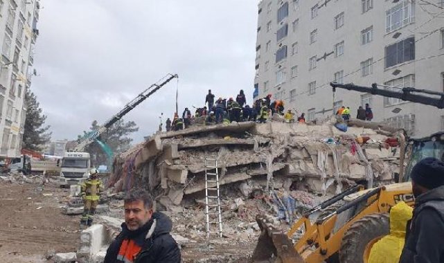 Depremde 137 kişinin öldüğü 2 apartman hem ruhsatsız hem projesiz