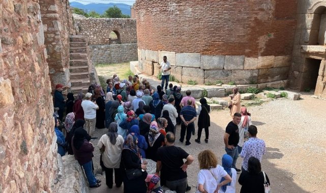 Derinceliler İznik'i gezdi