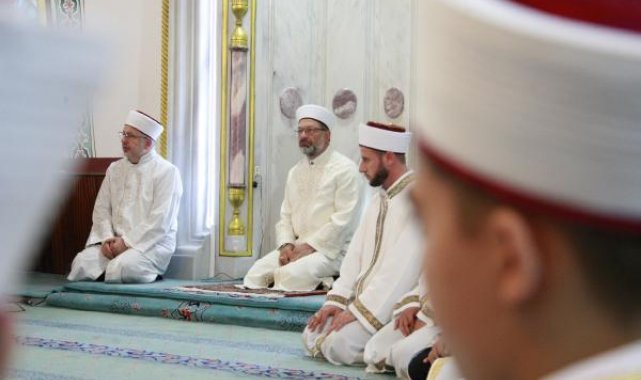 Diyanet İşleri Başkanı Erbaş, Yalova'da hafızlık icazet törenine katıldı