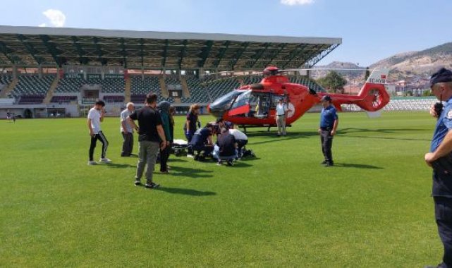 Doğum yapan kadın, ambulans helikopterle sevk edildi