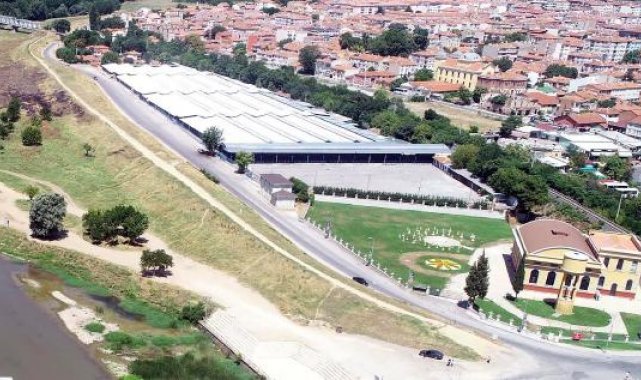 Edirne'de, taşınmazları satışa çıkaran belediyeye AK Parti ve İYİ Parti'den tepki