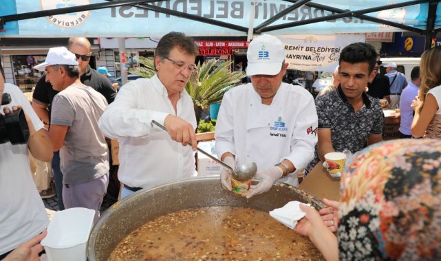 Edremit Belediyesi'nden aşure hayrı