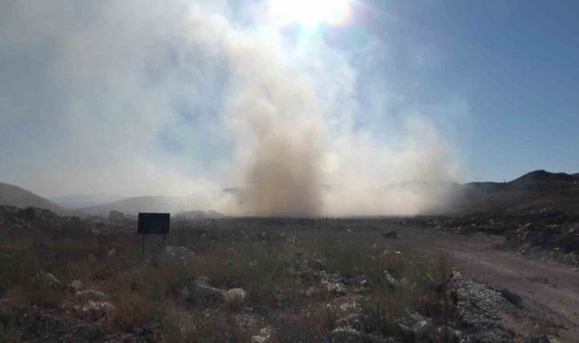 Elazığ OSB'de yakılan katı atıklar vatandaşların tepkisini çekiyor