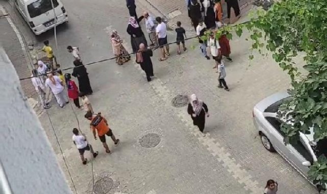 Esenyurt'ta çocukların kavgasına aileler karıştı : 3 yaralı