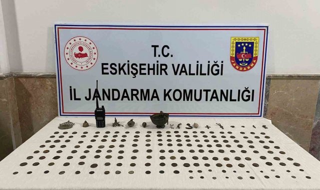 Eskişehir'de jandarmadan tarihi eser operasyonu