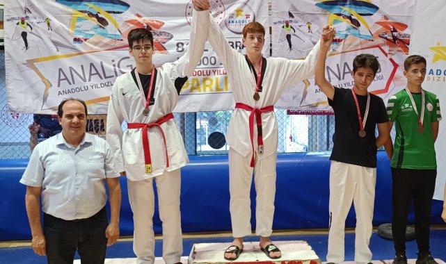 Eskişehirli sporcular madalyaları topladı