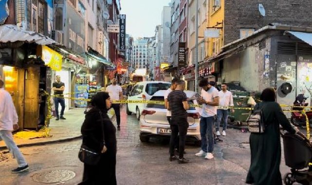 Fatih'te yol verme tartışması silahlı kavgaya dönüştü