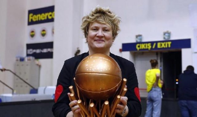 Fenerbahçe Kadın Basketbol Takımı Başantrenörü Marina Maljkovic'in görevine son verildi