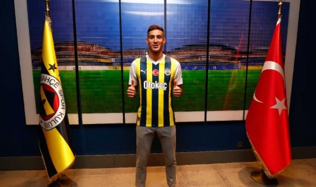 Fenerbahçe, Mert Müldür transferini açıkladı