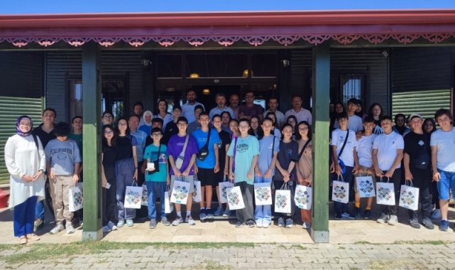 Gediz'de başarılı öğrenciler ödüllendirildi