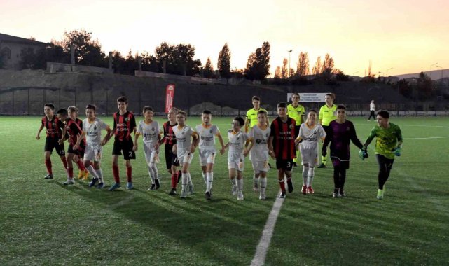 Geleceğin Şehri Geleceğin Yıldızları Futbol Turnuvası sona erdi