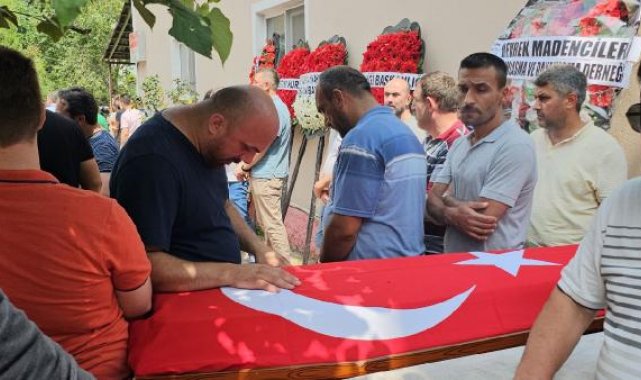Göçükte ölen madenci, deprem bölgesinde kurtarma çalışmalarına katılmış