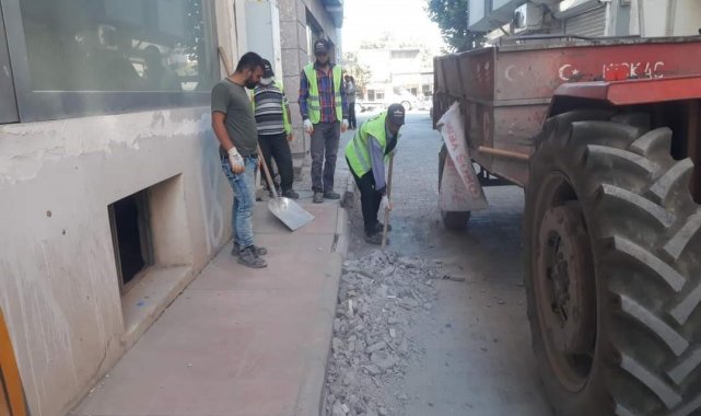 Gölbaşı Belediyesi temizlik işleri çalışıyor
