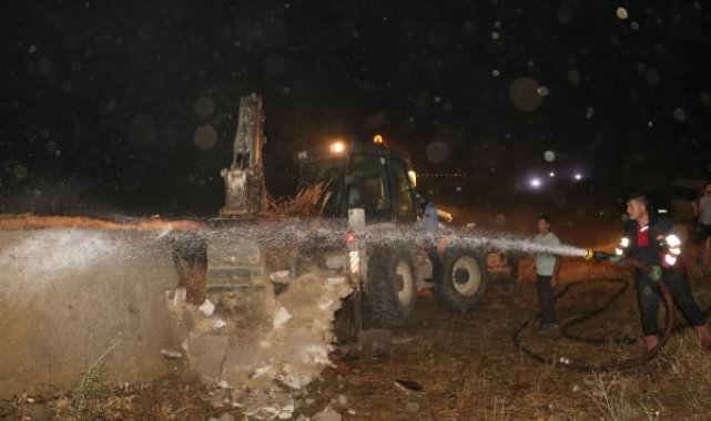 Hakkari'de ahır yangını; 7 büyükbaş öldü