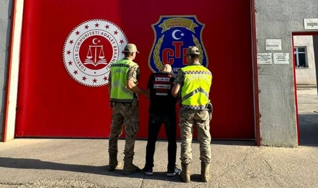 Hatay'da 25 yıl hapis cezasıyla aranan şahıs yakalanıp tutuklandı
