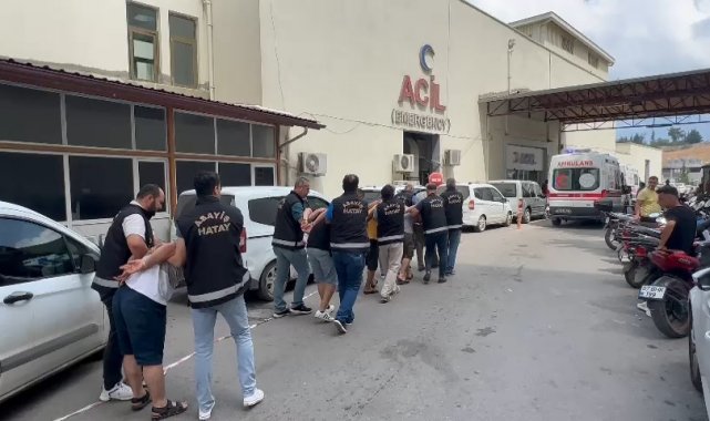 Hatay'da mala zarar verme ve genel güvenliği kasten tehlikeye sokan 5 kişi yakalandı