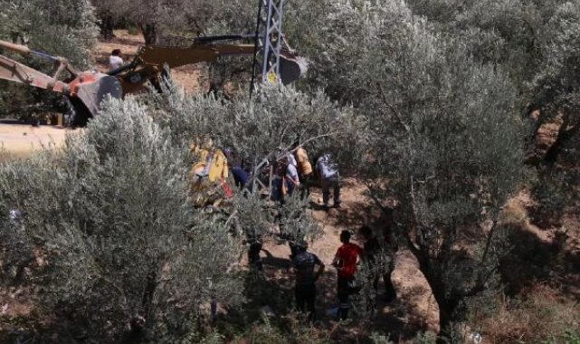Hatay'da su tankeri, şarampole devrildi; 2 ölü