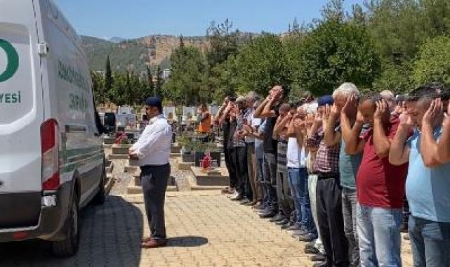 İslahiye'de deprem sonrası ulaşılamayan Yunus Emre'nin Adana'da defnedildiği ortaya çıktı - Yeniden
