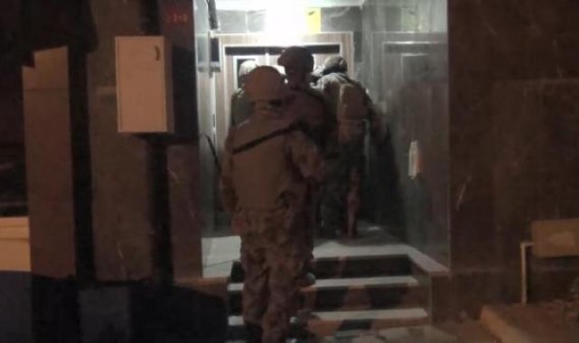 İstanbul'da DEAŞ ve EL Kaide'ye para toplayan 6 kişi gözaltına alındı