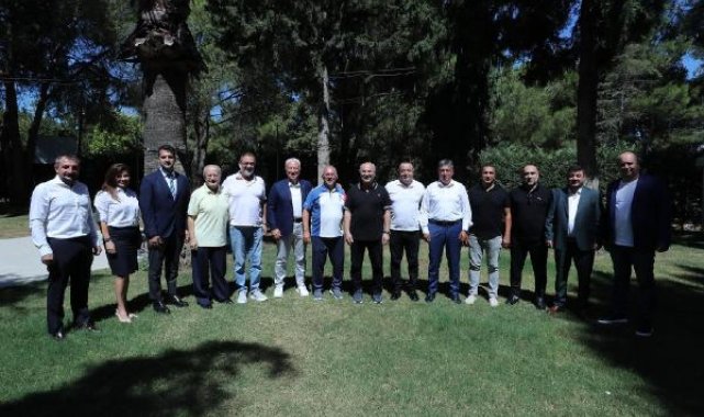 İzmir kulüplerinden dostluk buluşması