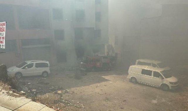 İzmir'de çanta atölyesinde yangın